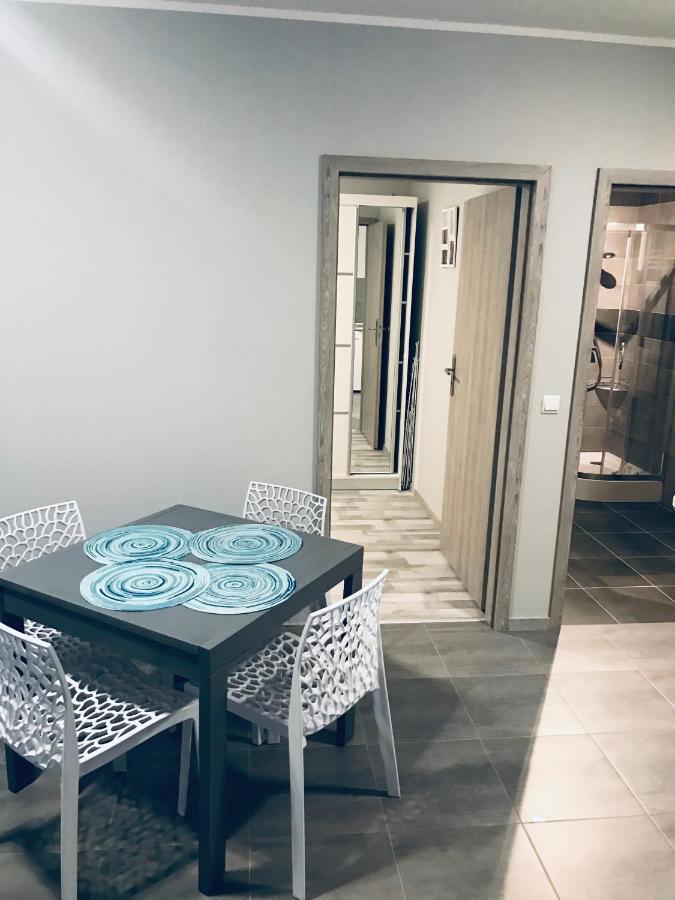 Apartament C18 Еленя-Гура Экстерьер фото